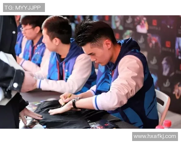 从职业电竞选手到人气主播Sccc的成功转型之路揭秘